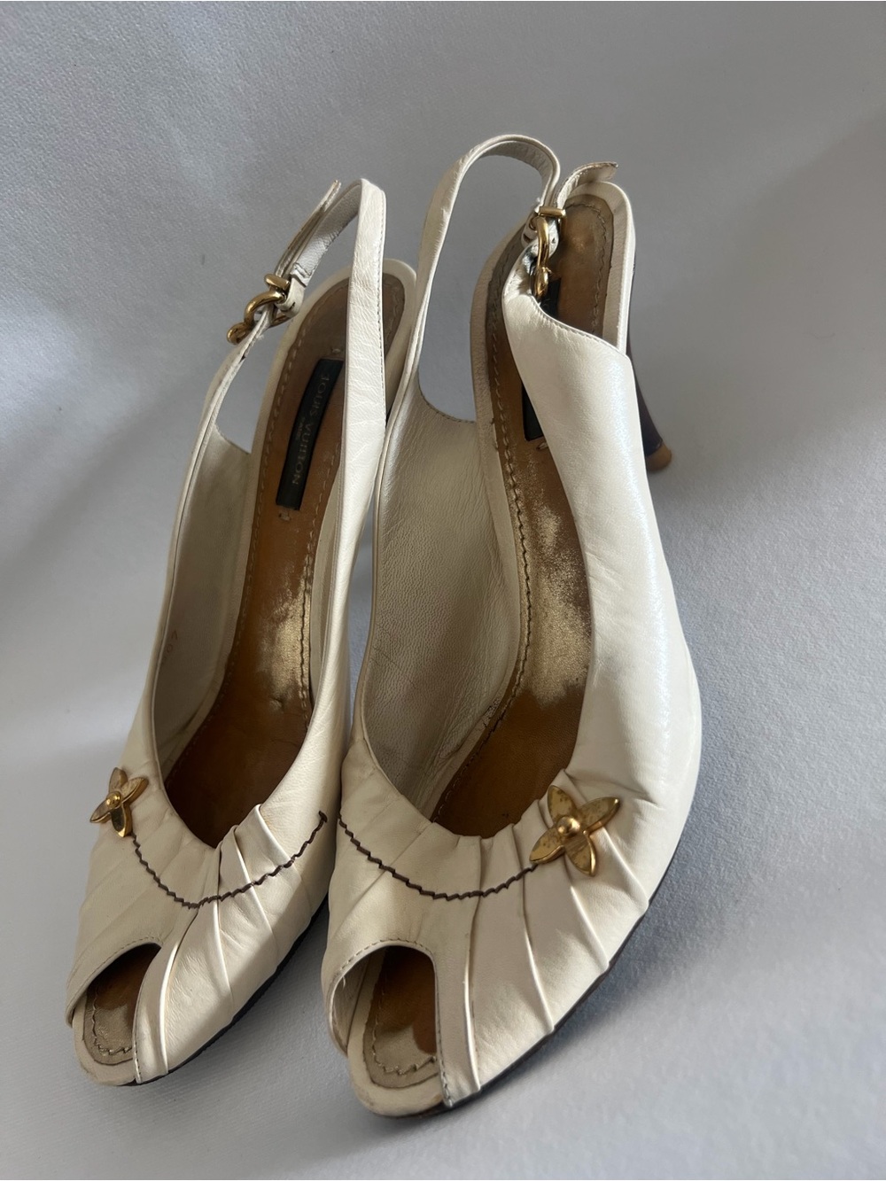 Louis Vuitton sling back Peep-Toe Heels
